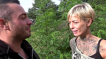 NIEMAND WIRD DICH FINDEN! Skinny-Blondine in Keller verschleppt ?