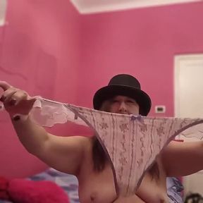 Veronica Rossi Official - Introduces Her Fans to a Hot, Hot New Clip
