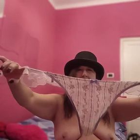 Veronica Rossi Official - Introduces Her Fans to a Hot, Hot New Clip