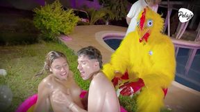 final battle makes the Latina blonde wet inside her pussy, her opponent and a chicken fingering her