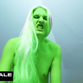 Sexy Nerd Transforms to Hot She-Hulk Fantasy Giantess