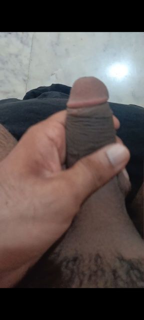 Kerala aunty and lover handjob with clear audio. Hindi audio. Desi bhabhi sex with audio