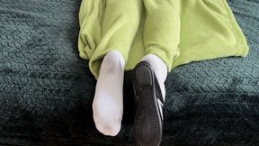 KIRA SOCK PLAY ON THE BED DIRTY WHITE NYLON FEET - MOV HD