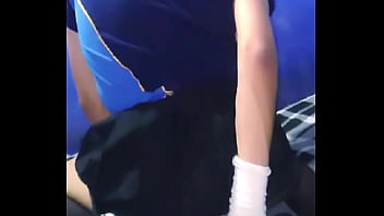 Femboy se mete un dildo