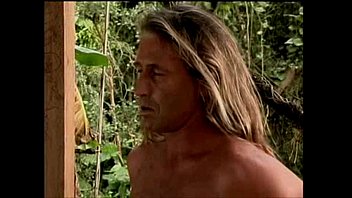 Tarzan comendo o cuzinho do colega - www.arquivogls.com