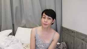 Laura louis tran in solo performance