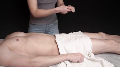 Amateur masseuse wrecks me with a happy ending handjob in oil massage room