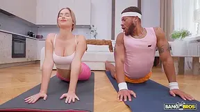 Ambar Lapiedra In Horny For Anal