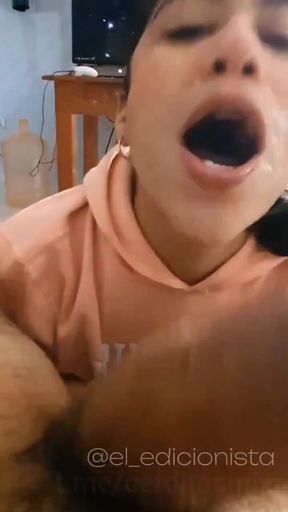 Professional Latina gives a tasty blow job in front of the camera