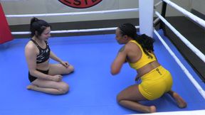 Goth Delilah Vs Lola Marie