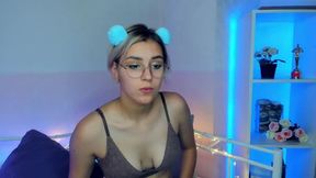 Ameliya Bones Private Show
