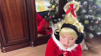 Cindy Lou Cosplay: Christmas ASMR Video