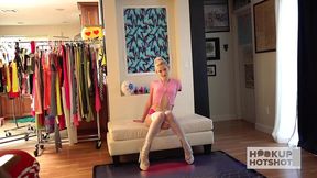 bts - blonde cutie pie jessie saint hooks up with bryan gozzling!