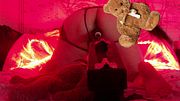 HOT MILF WITH BIG SEXY ASS: TWERKING & DO STRIPTEASE & FUCK WITH SEX MACHINE IN DOGGY STYLE - SAUDI AMATEUR - ARABIAN SNOWWHITE