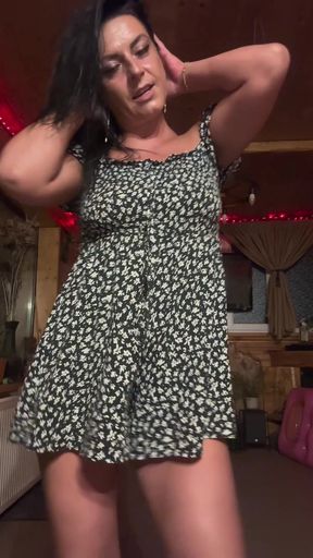 Dancing in My Sexy Jumpsuit - Feeling the Music, Feeling Myself