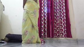 Hot Indian BHABHI SEDUCING HER BOSS FOR PROMOTION