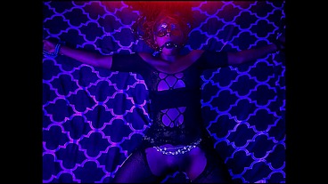 **BEDBOUND** Tied up n gagged up lettin master whip n punish me!!! Ive been a VEERRRYY BHAD BITCH!!