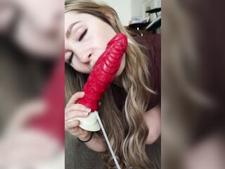 Sexy amateur overflowing with cum for monumental squirt