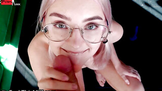 Eva Elfies Most Epic Stream Yet A Fan Gets More Than Just a HighFive!
