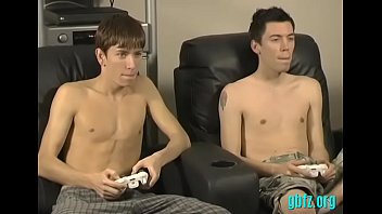 Slender gays have a fun wet fuck