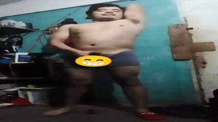 Jesus en boxer jalandose el pene avienta semen 6