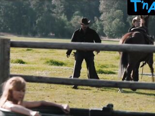 Kelly Reilly Boobs, Booty Scene in Yellowstone