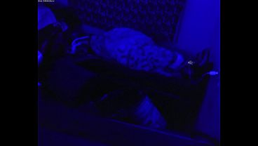 Le ment&iacute_ a mi cornudo dici&eacute_ndole que estaba en casa de un amigo cuando en realidad me estaba follando a la vecina