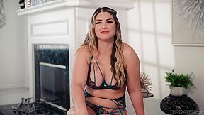 Riley Reign - Riley Is Pretty Good Sucking Dick