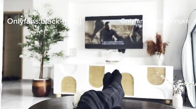 I MET A HORNY CHEATING WIFE IN AN ELEVATOR AND FUCKED HER