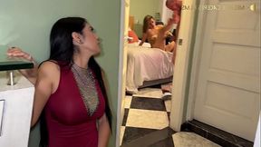 Wife with huge tits masturbates while husband fucks another woman - Melanie Caceres & FlorizabethQueen