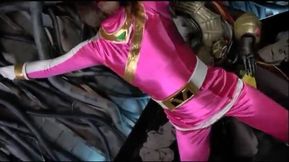 Feisty Asian Siren Starts the Show