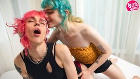 TGIRLS.PORN: Poppy & Sierra Bee Top Each Other