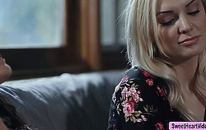 Avi Love spreads her legs and let Kenzie Taylor eat her wet pussy