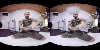 VirtualRealGay com Shake it up gym