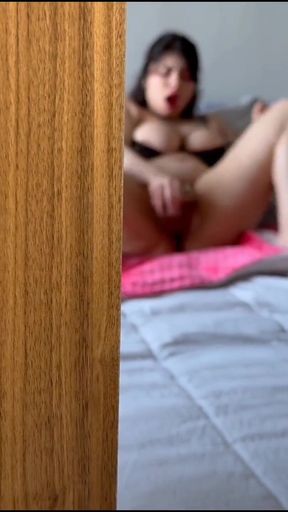Key moment from &quot;Hot sex with the food delivery man ! Find beautiful jennie naked and masturbating&quot;