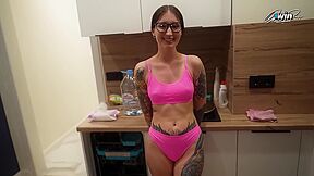 Housemaid Gets Huge Facial Cumshot Pop Shot After Ass Fuck Orgy With Immense Donk Xxx!