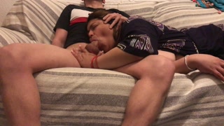 I wake up my stepmom from the sofa and I cum in her mouth