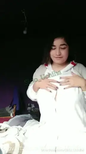 Soy una gatita traviesa y golosa lista y dispuesta para que diafrutes viendo mis travesuras