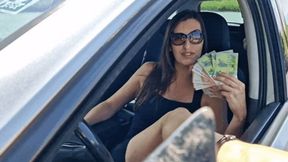 Quick cash & go ripoff in the parking lot