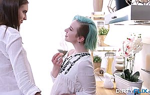 From lesbian fun to a threeway