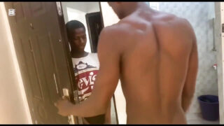 Blowjob, ridning, sort, far, mand – hardcore video af tynde indiske amatør teenagere homoseksuelle ludere bliver kneppet i røven