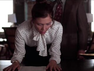 Maggie Gyllenhaal Sex Scenes - Secretary