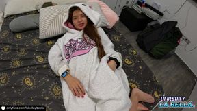 I Ask My Friend's Boyfriend to Keep Me Warm Because I'm Cold but He Wants to Have Sex and I Accept.