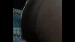 Eu dando a bundinha bem gostoso pro coroa Pt 2