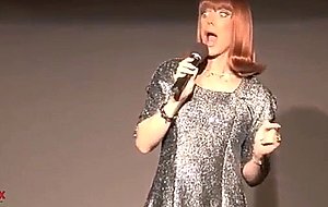 Drag queen coco peru