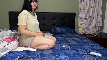 Conejita puta estefi Michell Blue dando buena follada-lamiendo-culo porno casero solo fanáticos