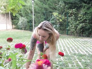 Pov: What Could Be More excellent than a 1st Person Oral-sex in a Flower Garden