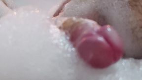 foam & candlelight — my private bathroom moment