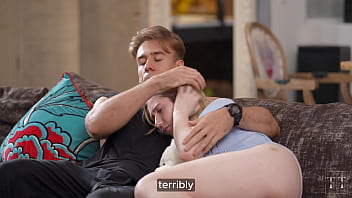 Step-dad's Big Cock Makes Sluty Blonde's Day Better