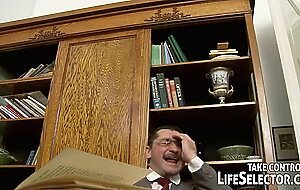 1930s detective story with a sexy twist!